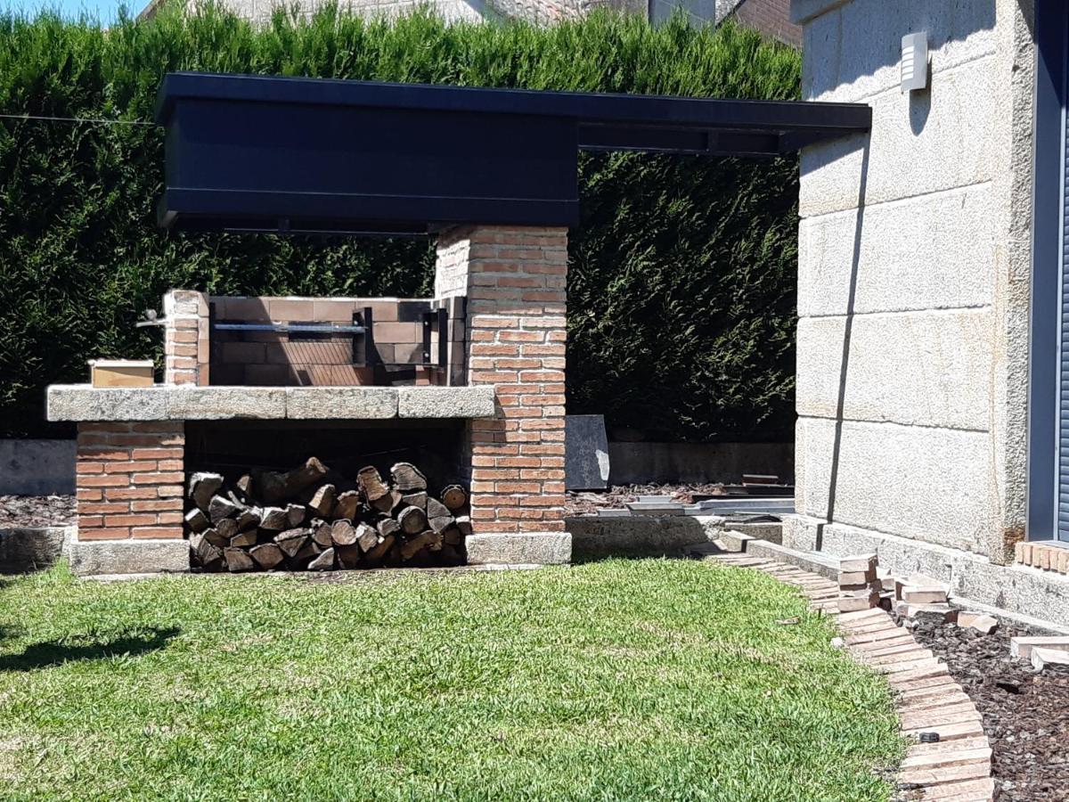 La Casa De Sofia En Tui Villa Exterior photo